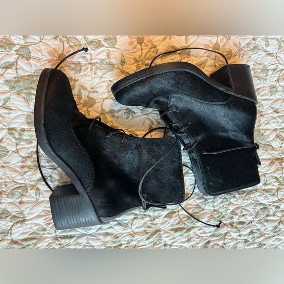 Ugg Oriana calf hair boots black - Picture 9 of 13